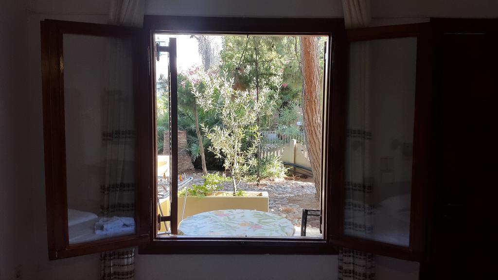 Stelios Rooms 팔라이오코라 외부 사진