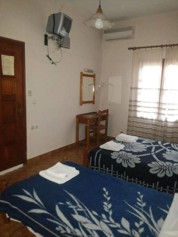 Stelios Rooms 팔라이오코라 외부 사진